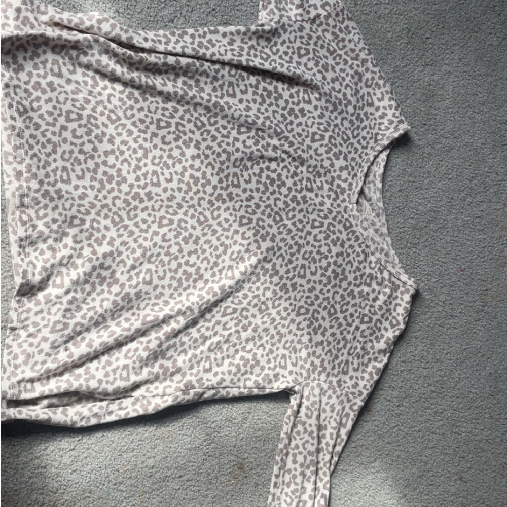 American Eagle Outfitters Gray Leopard Print Blouse